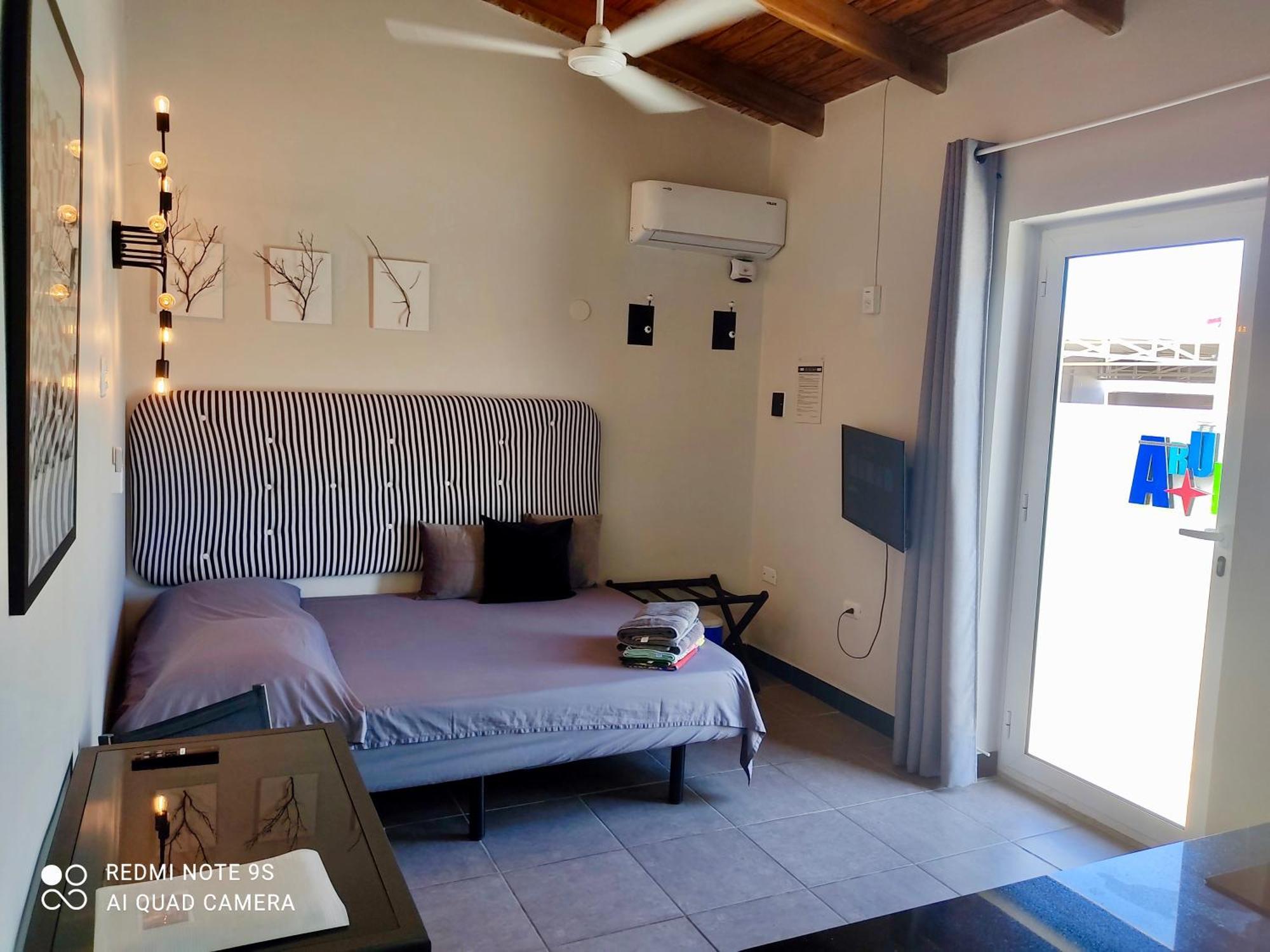 Studios 11And11Aruba Palm Beach Номер фото