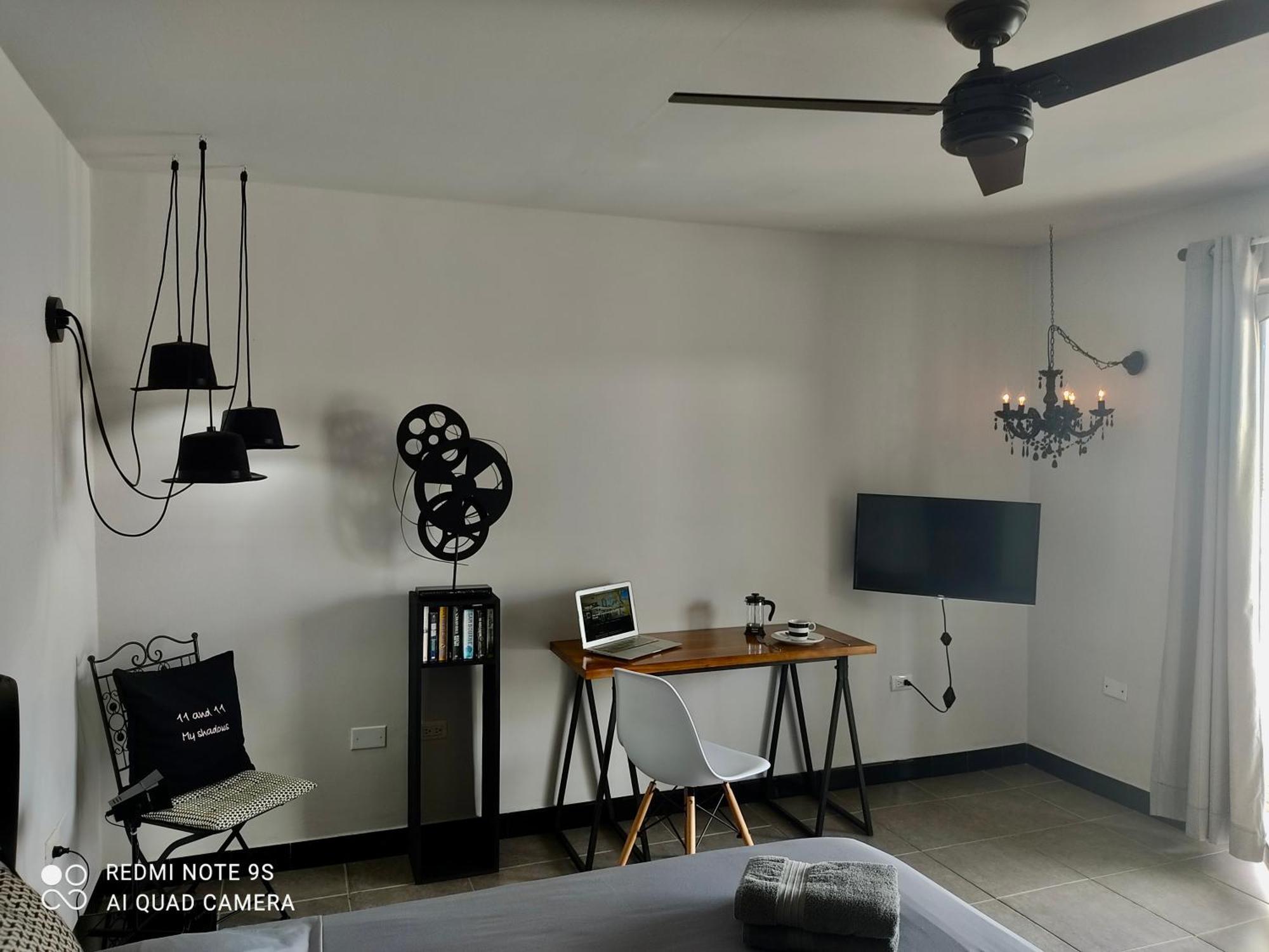 Studios 11And11Aruba Palm Beach Номер фото
